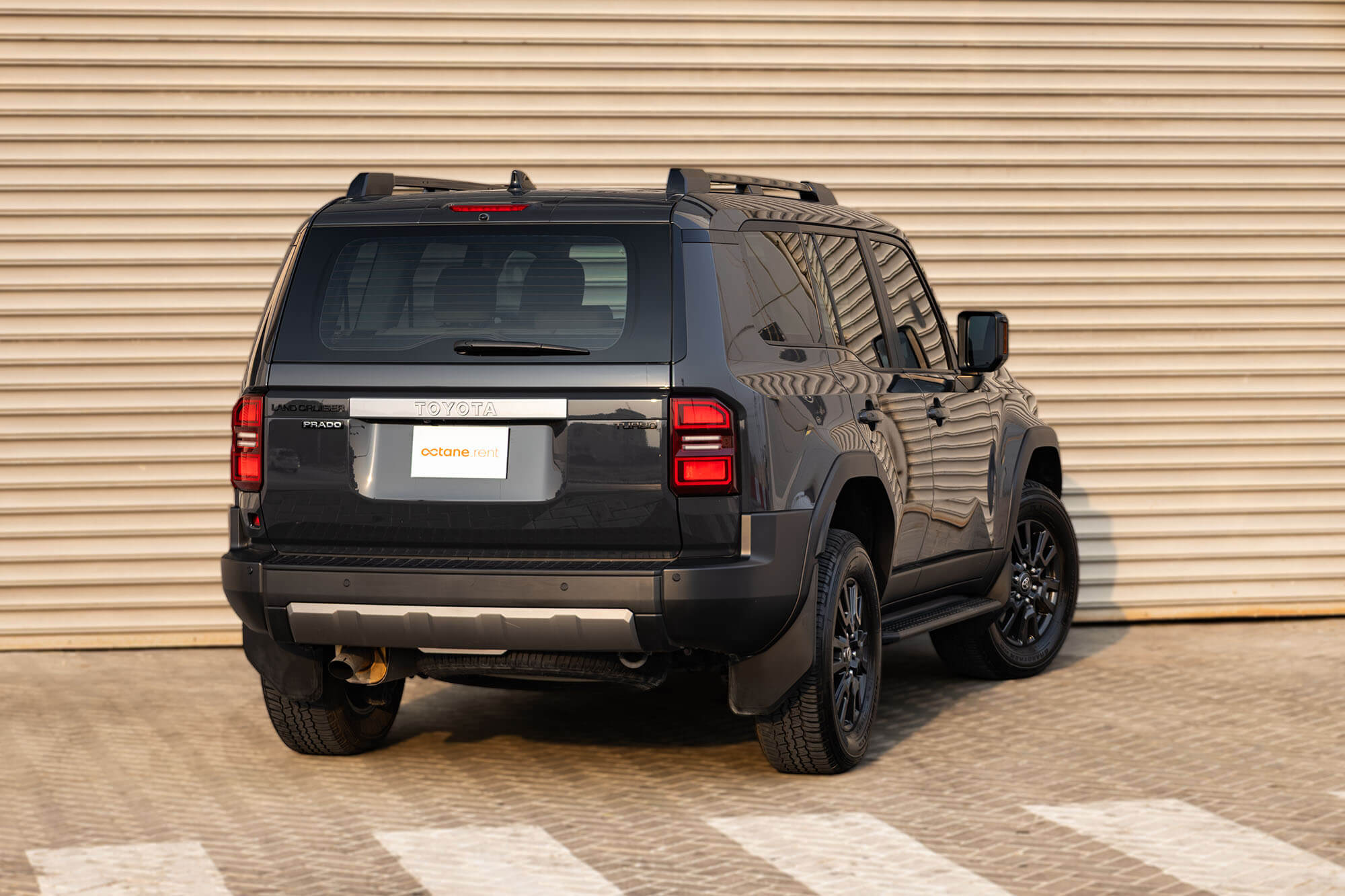 Toyota Prado 250 Nova Geração Cinzento Escuro Toyota Prado 250 Nova Geração Cinzento Escuro