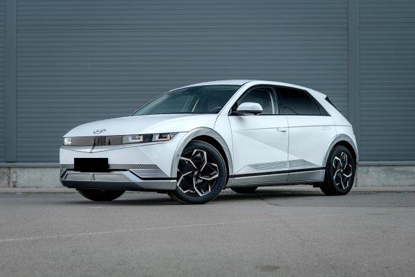 Hyundai Ioniq 5 White