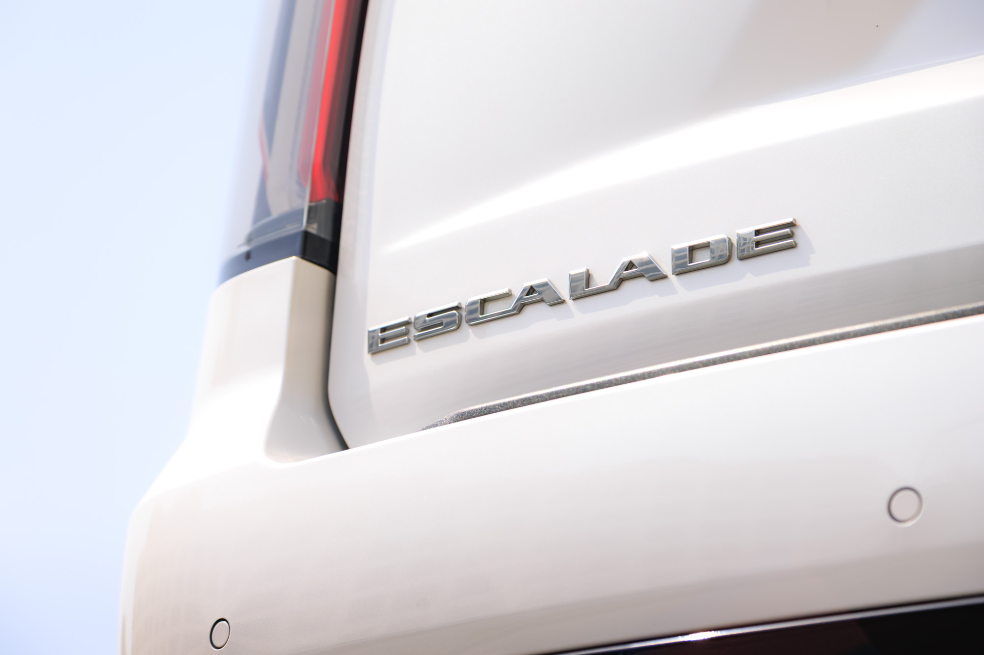 Cadillac Escalade White