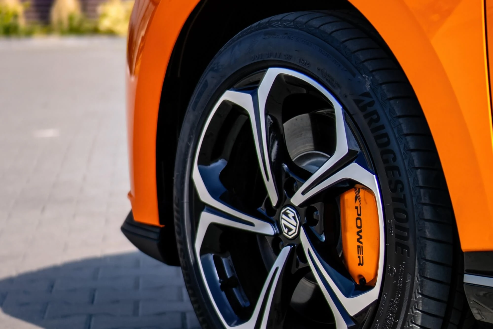 MG 4 EV Orange