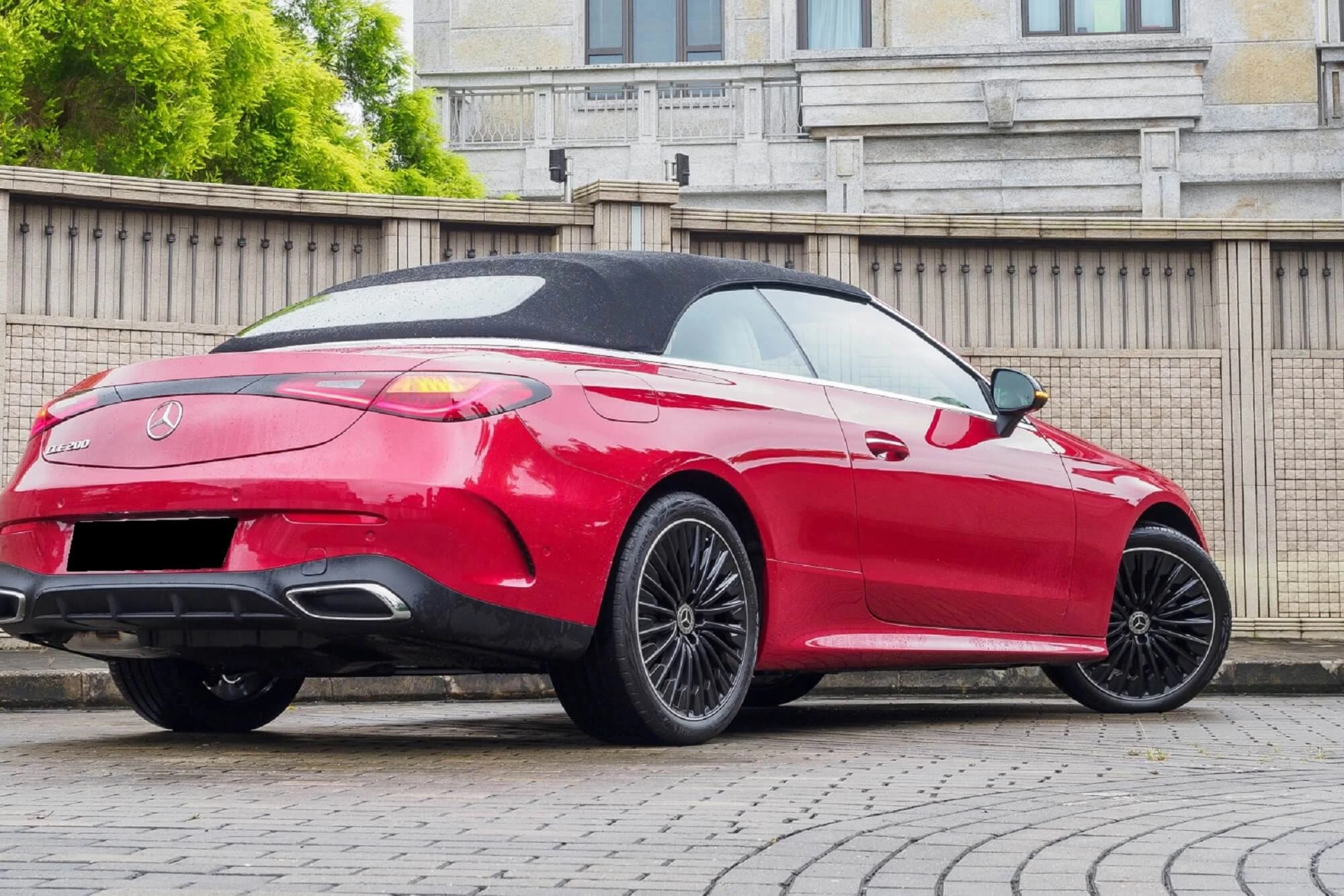 Mercedes-Benz CLE-Class 200 Red
