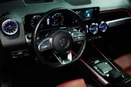 Mercedes GLB 250 Azul
