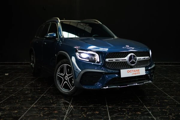 Mercedes GLB 250 Azul