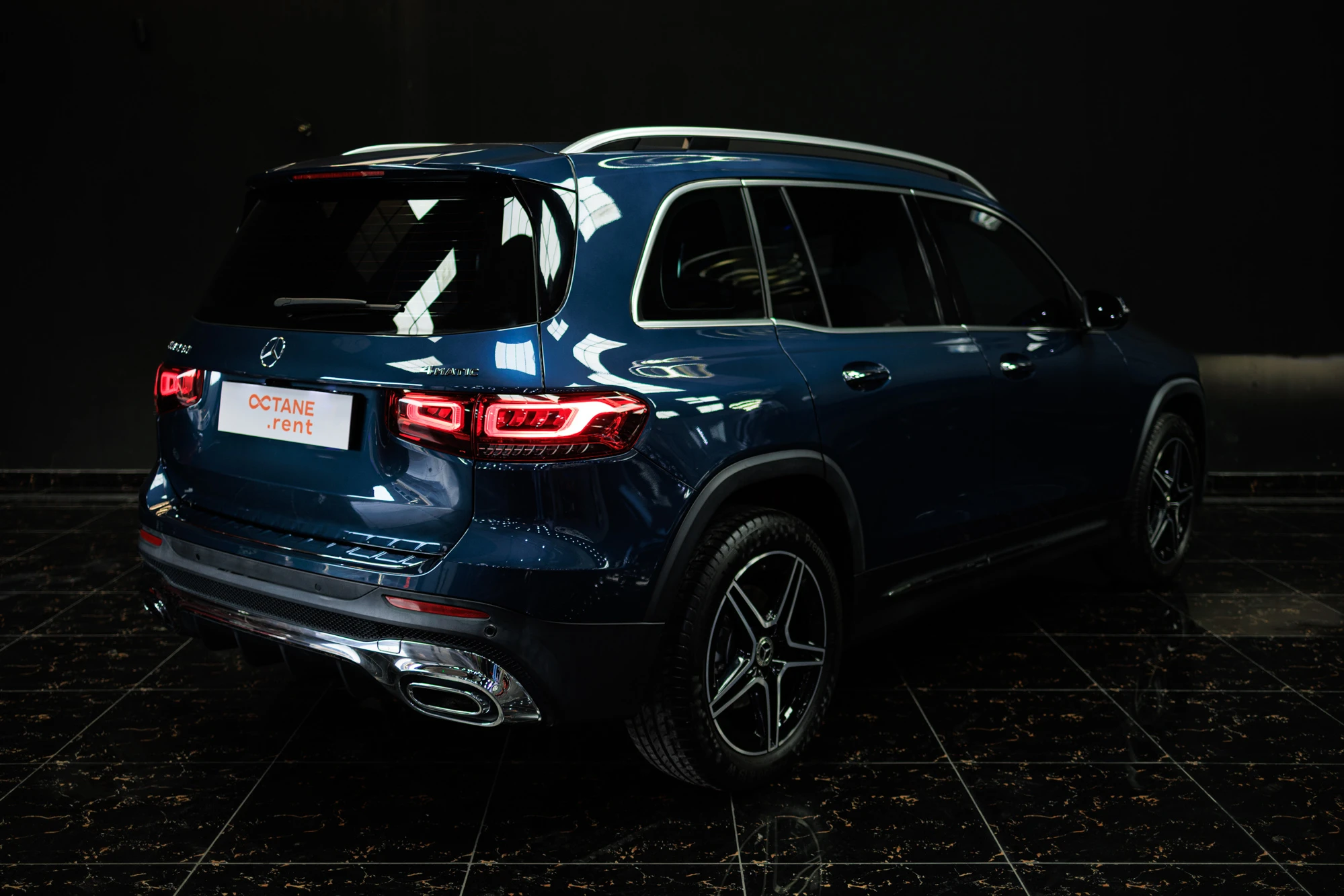 Mercedes GLB 250 Azul