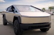 Tesla Cybertruck Plata