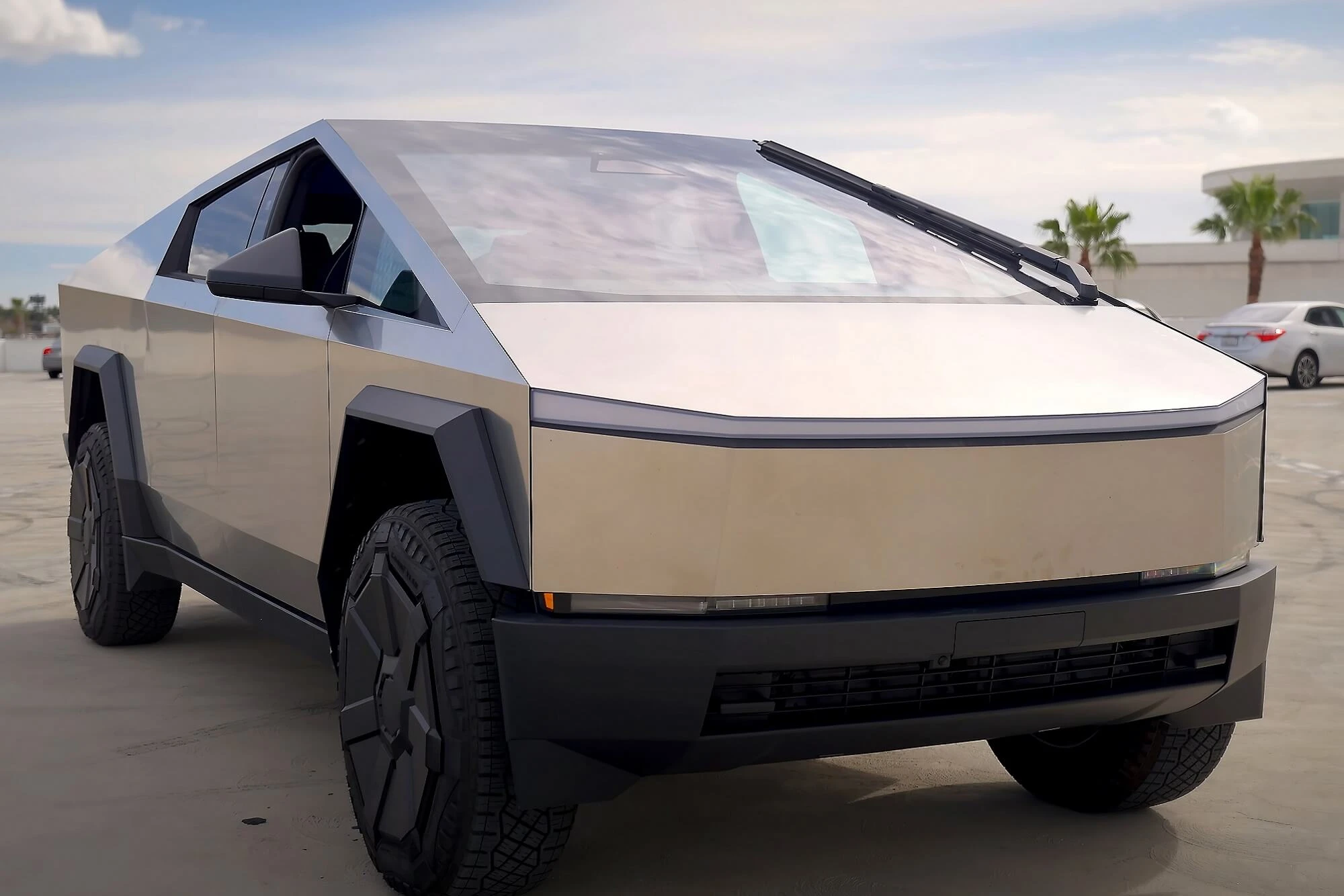 Tesla Cybertruck Silver