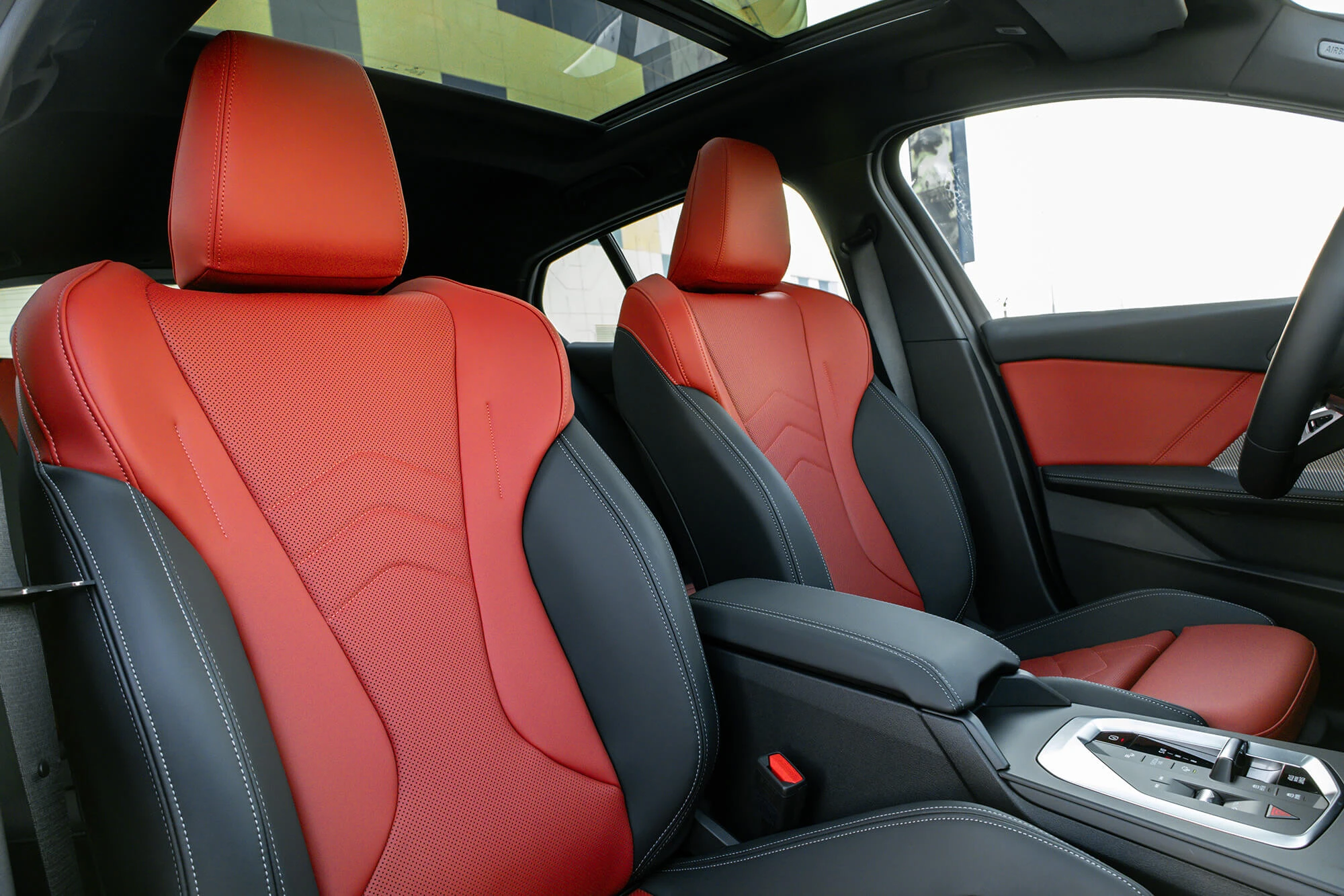 BMW 118i Neue Generation Lila