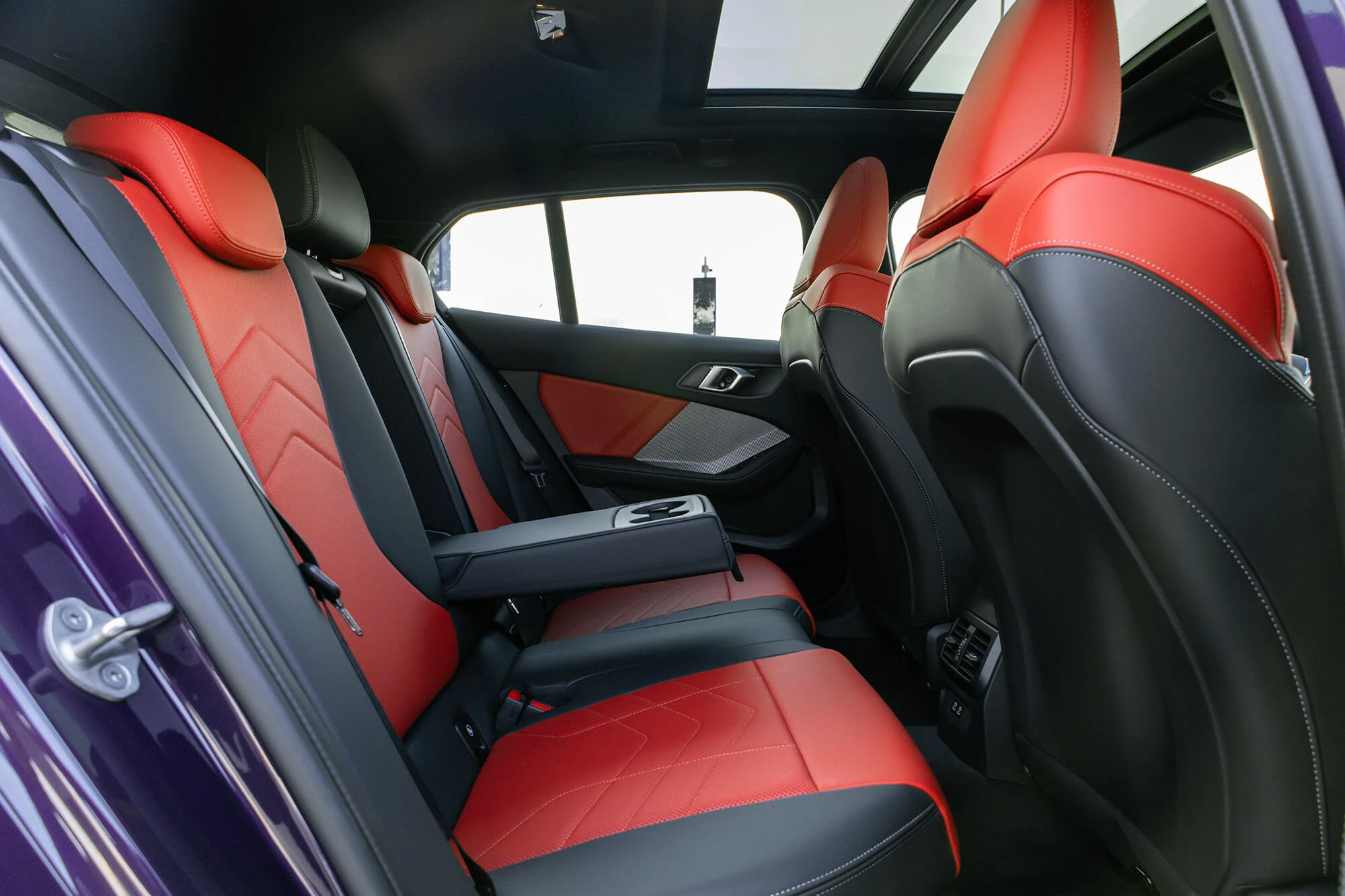 BMW 118i Neue Generation Lila