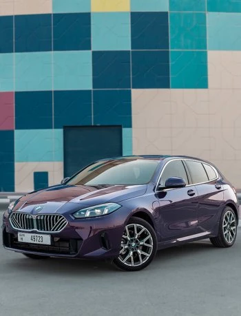 بي إم دبليو 118i الجيل الجديد الأرجواني