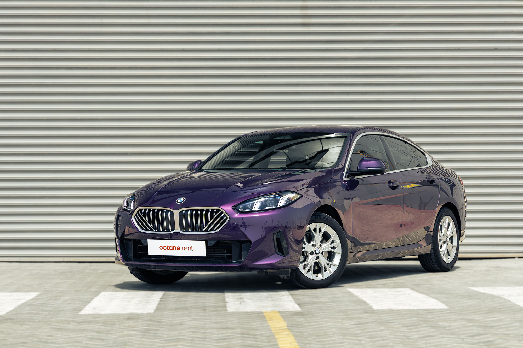 BMW 218i Neue Generation Lila