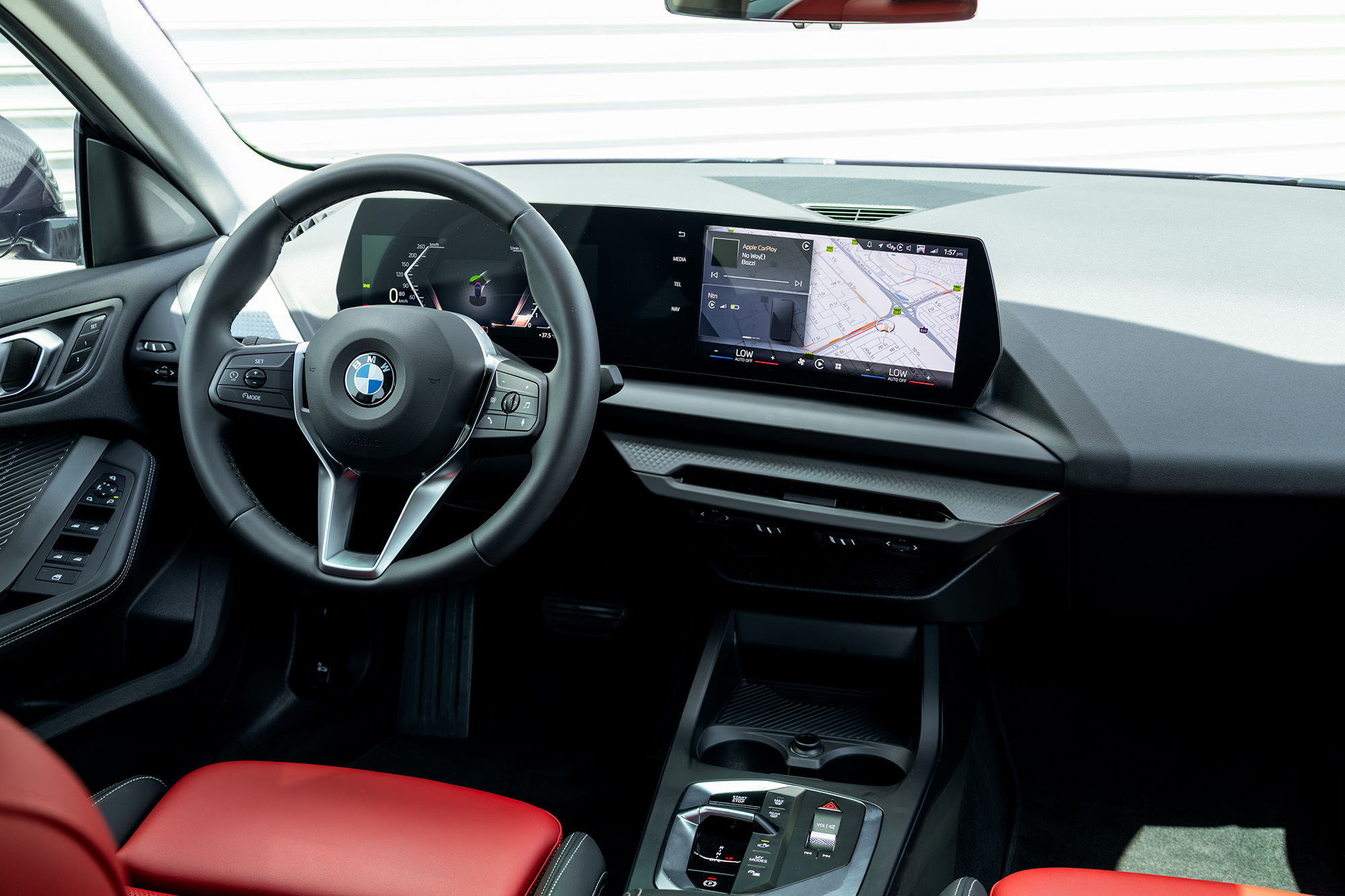 BMW 218i Neue Generation Lila