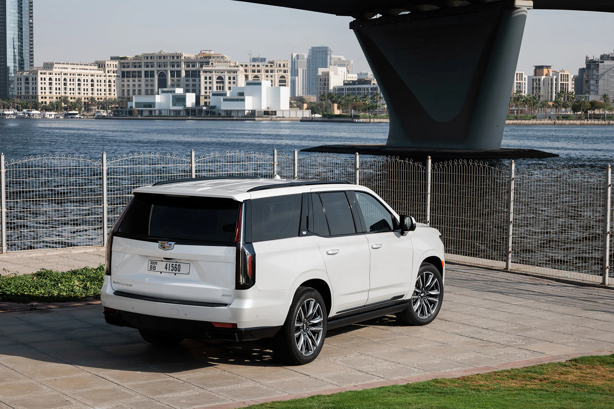 Cadillac Escalade Hvid
