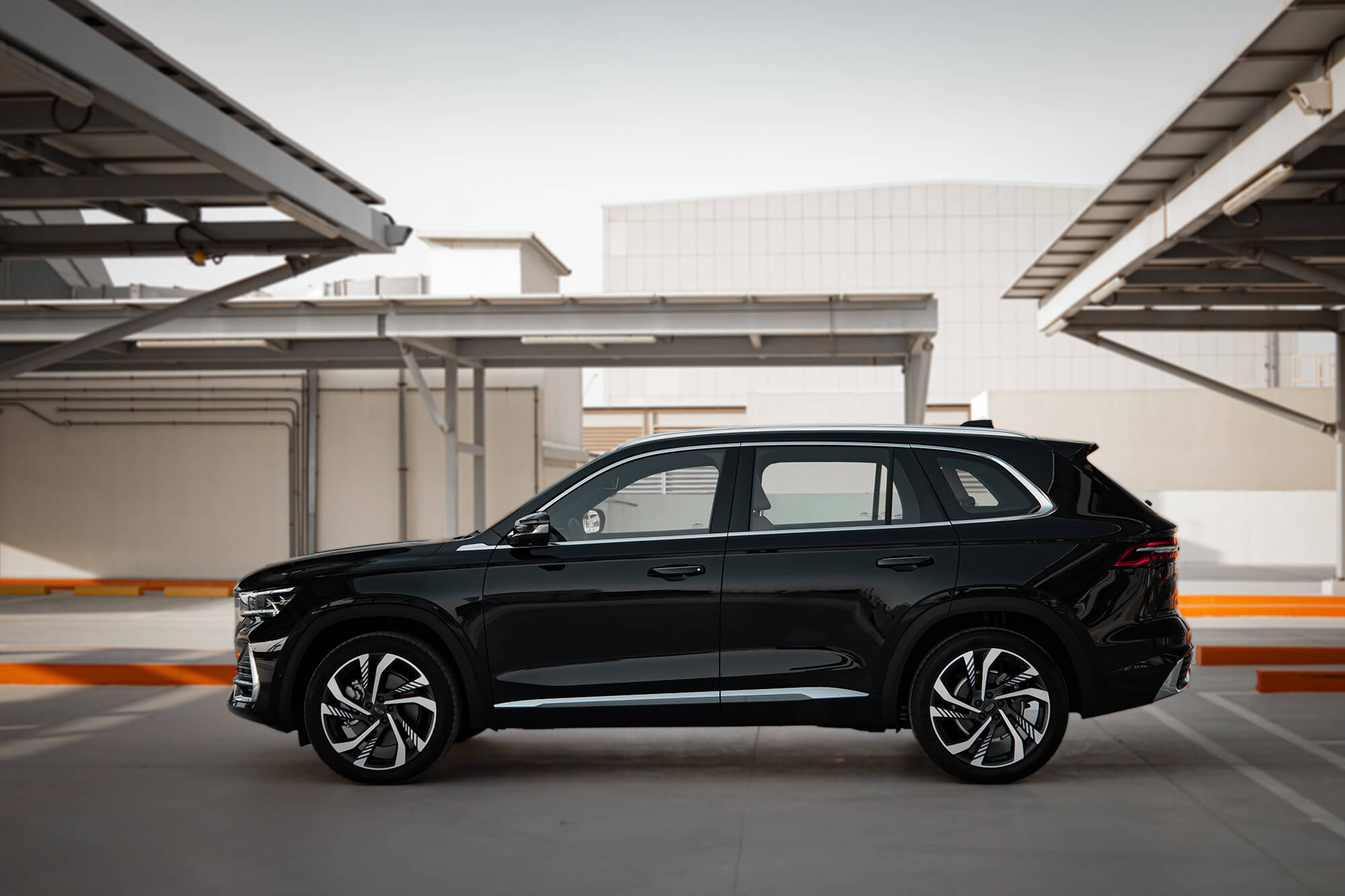 Geely Monjaro Black