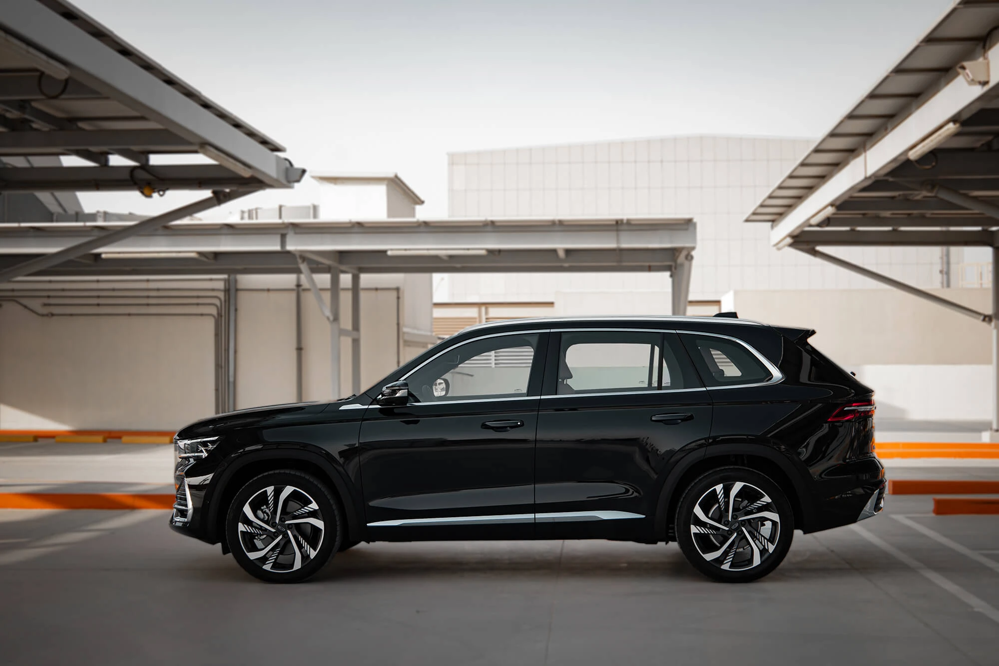 Geely Monjaro Black