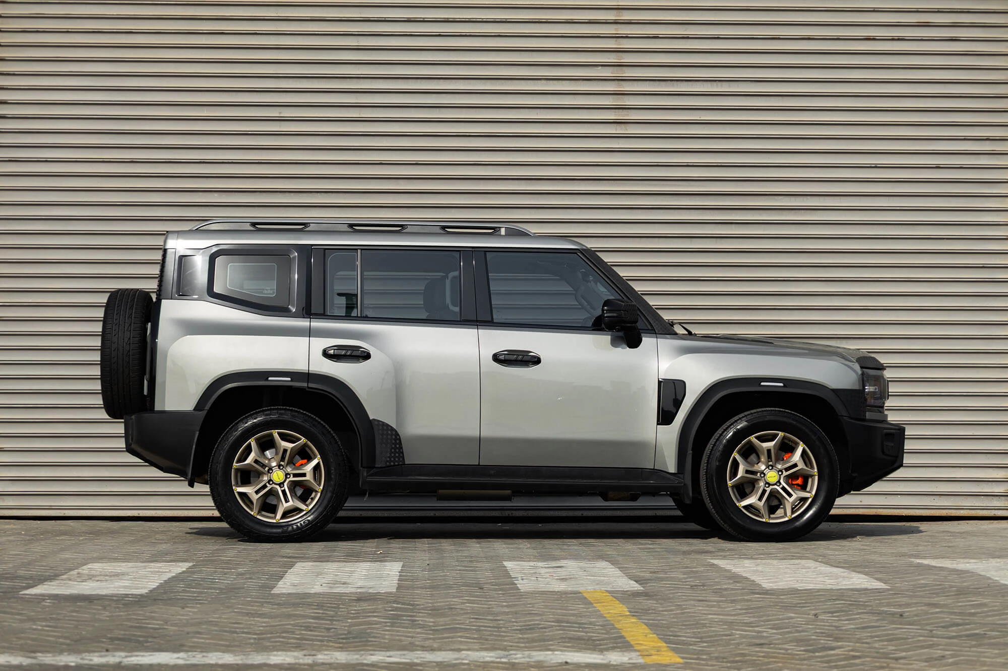 Jetour T2 Grey
