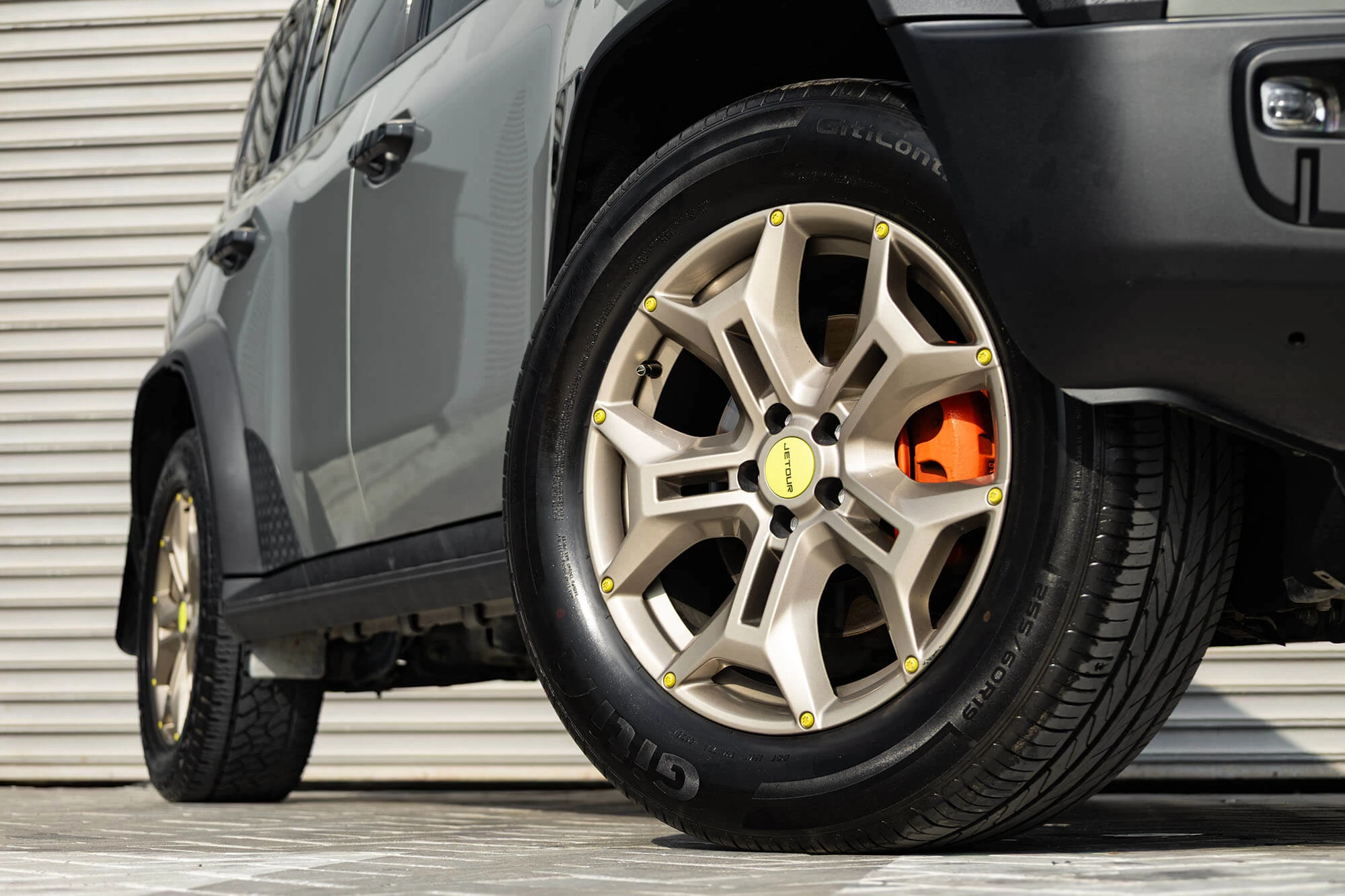 Jetour T2 Grey