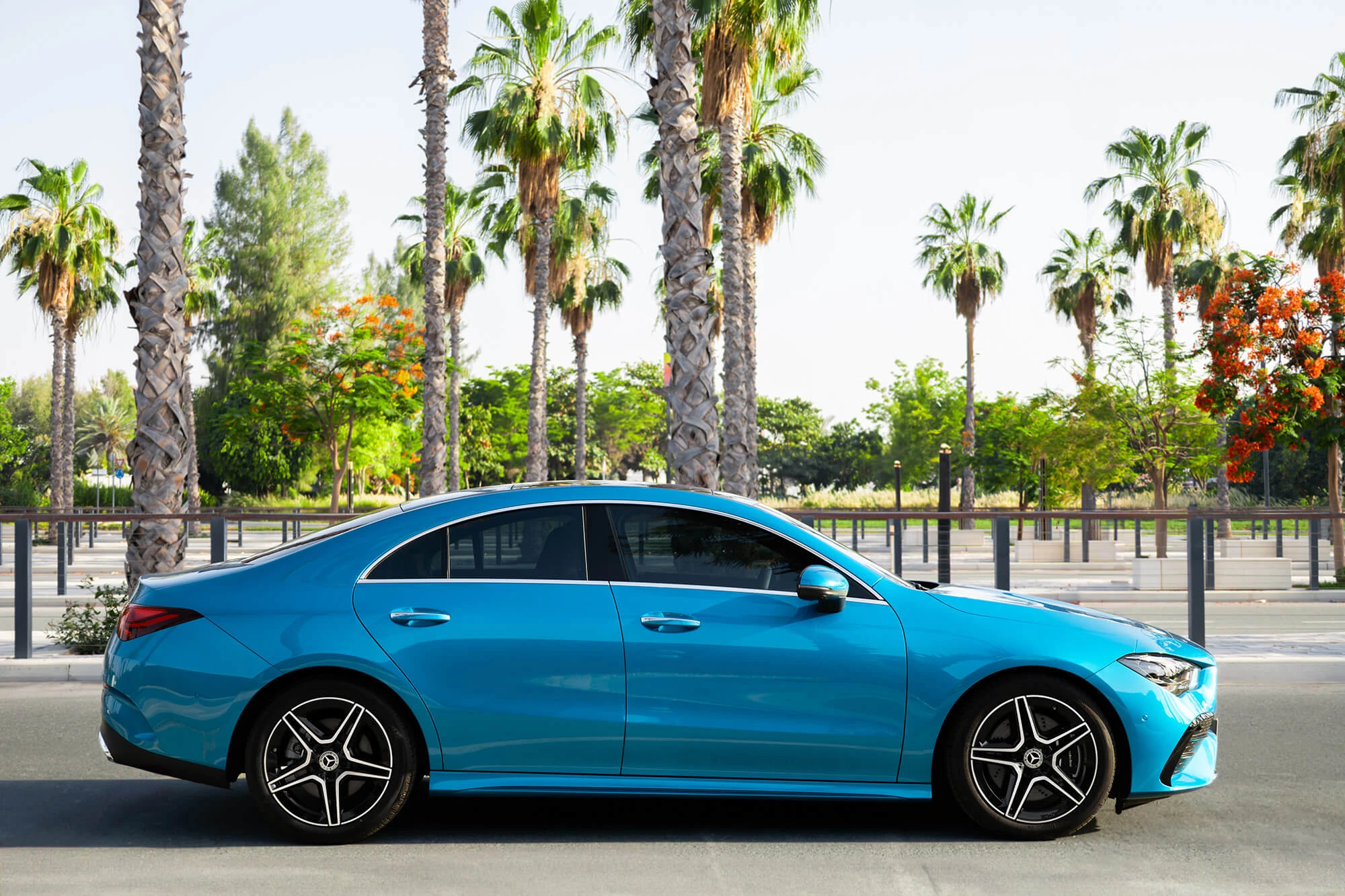 梅赛德斯 CLA 4M 蓝色