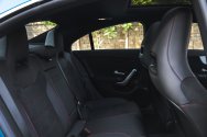梅赛德斯 CLA 4M 蓝色