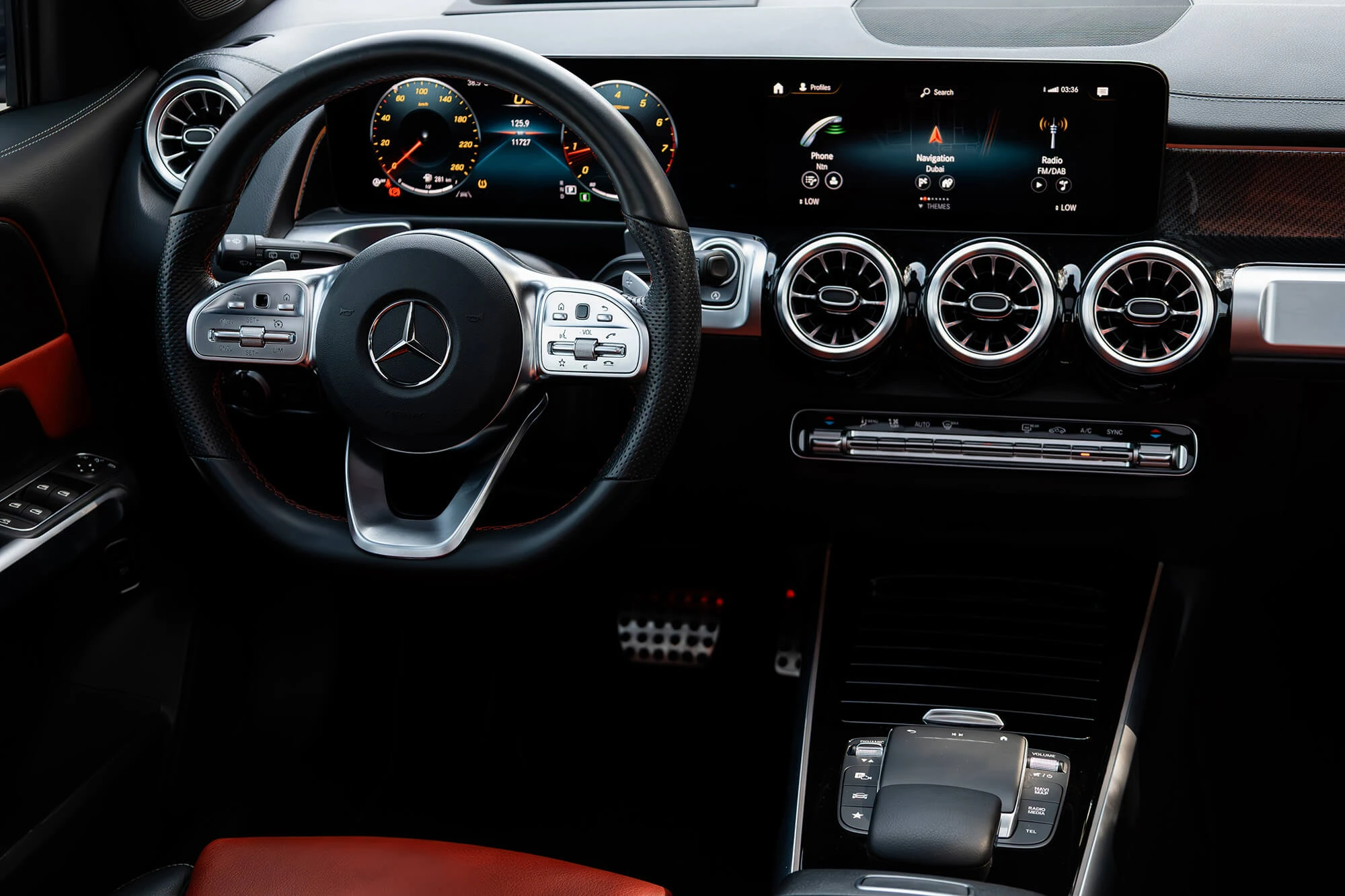 Mercedes GLB 250 Blue