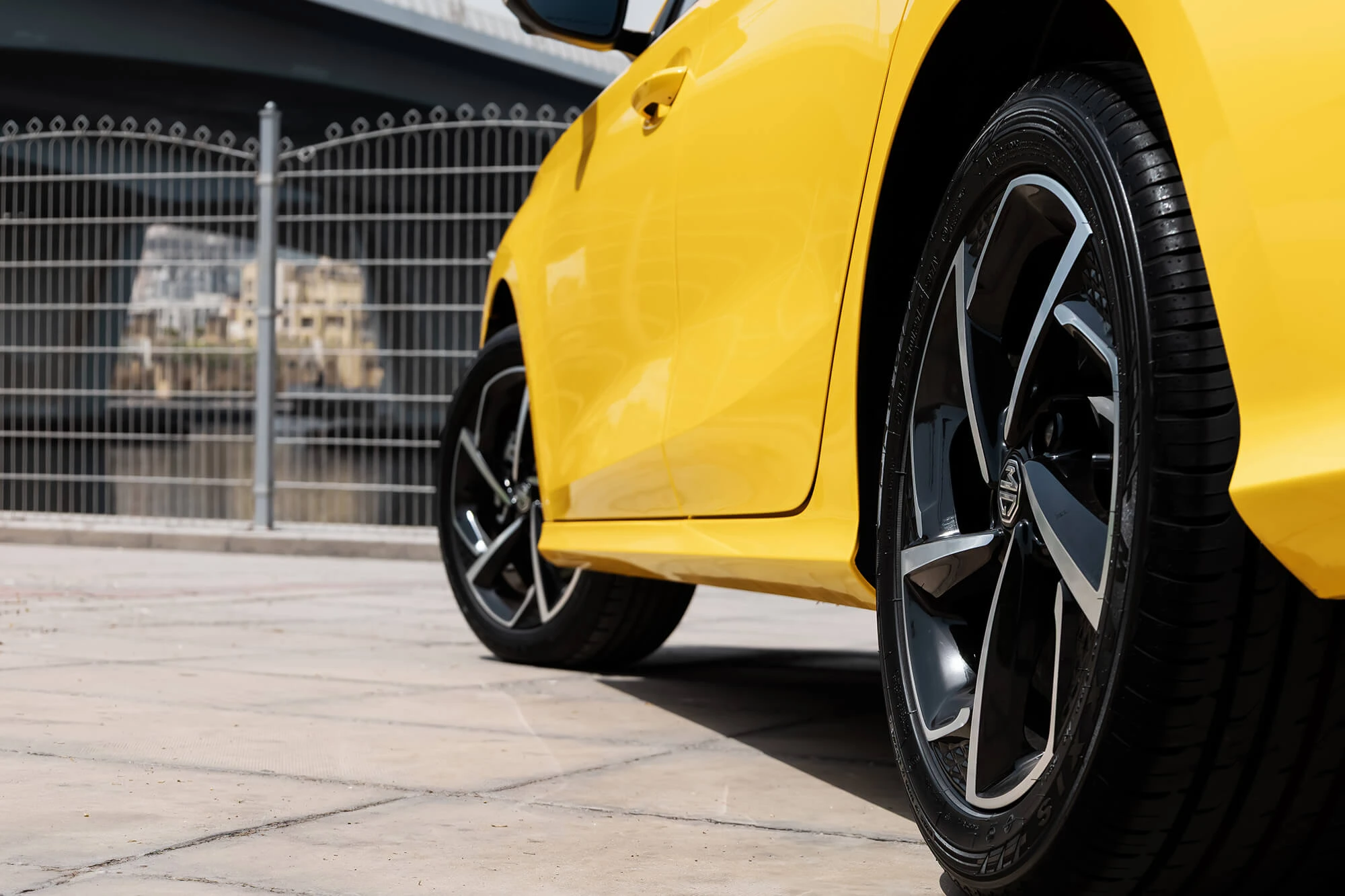MG GT Yellow