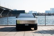 Tesla Cybertruck Prateado
