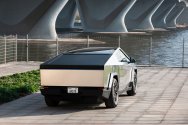 Tesla Cybertruck Prateado