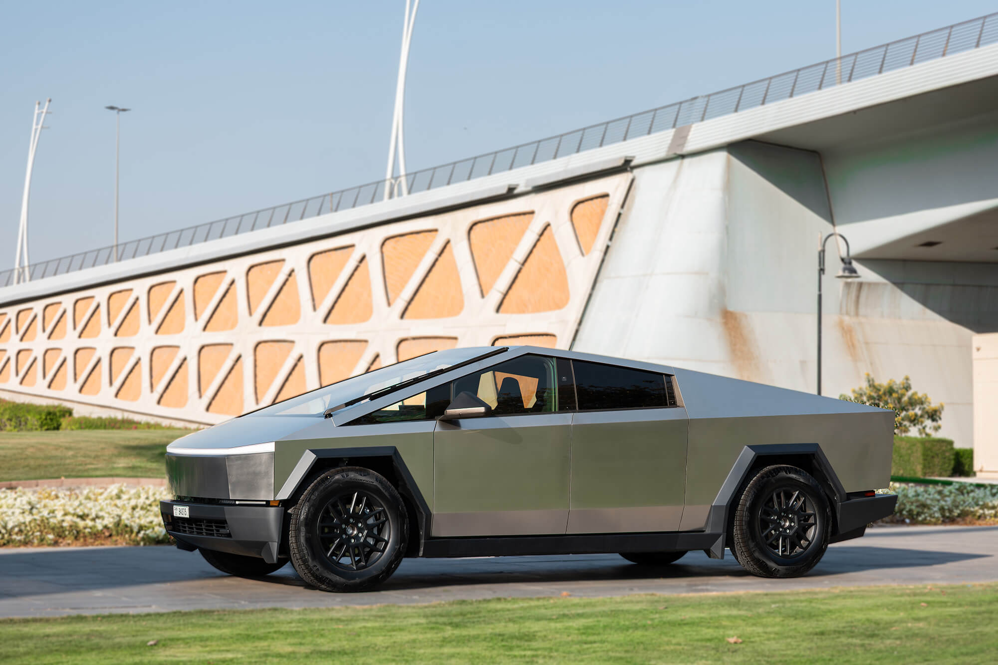 Tesla Cybertruck Silver