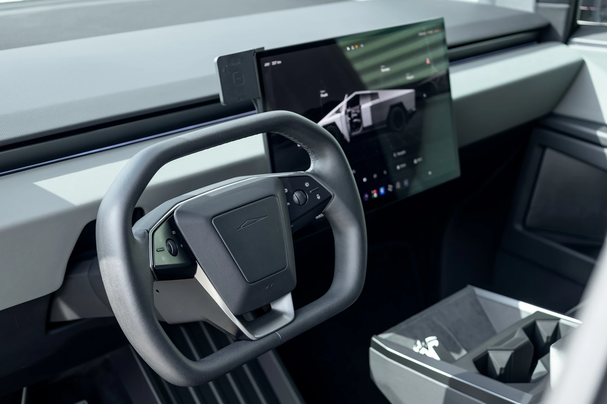 Tesla Cybertruck Silver