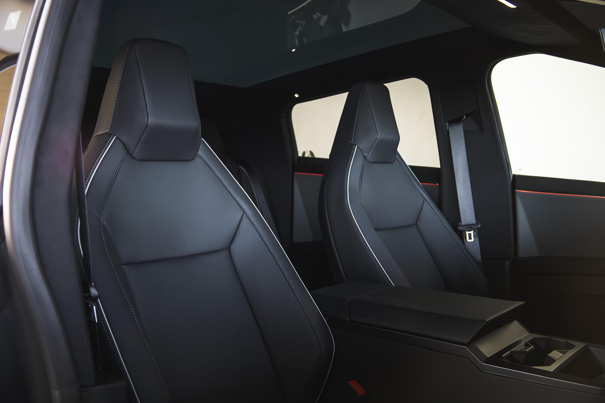 Tesla Cybertruck Silver