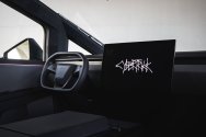 Tesla Cybertruck Prateado