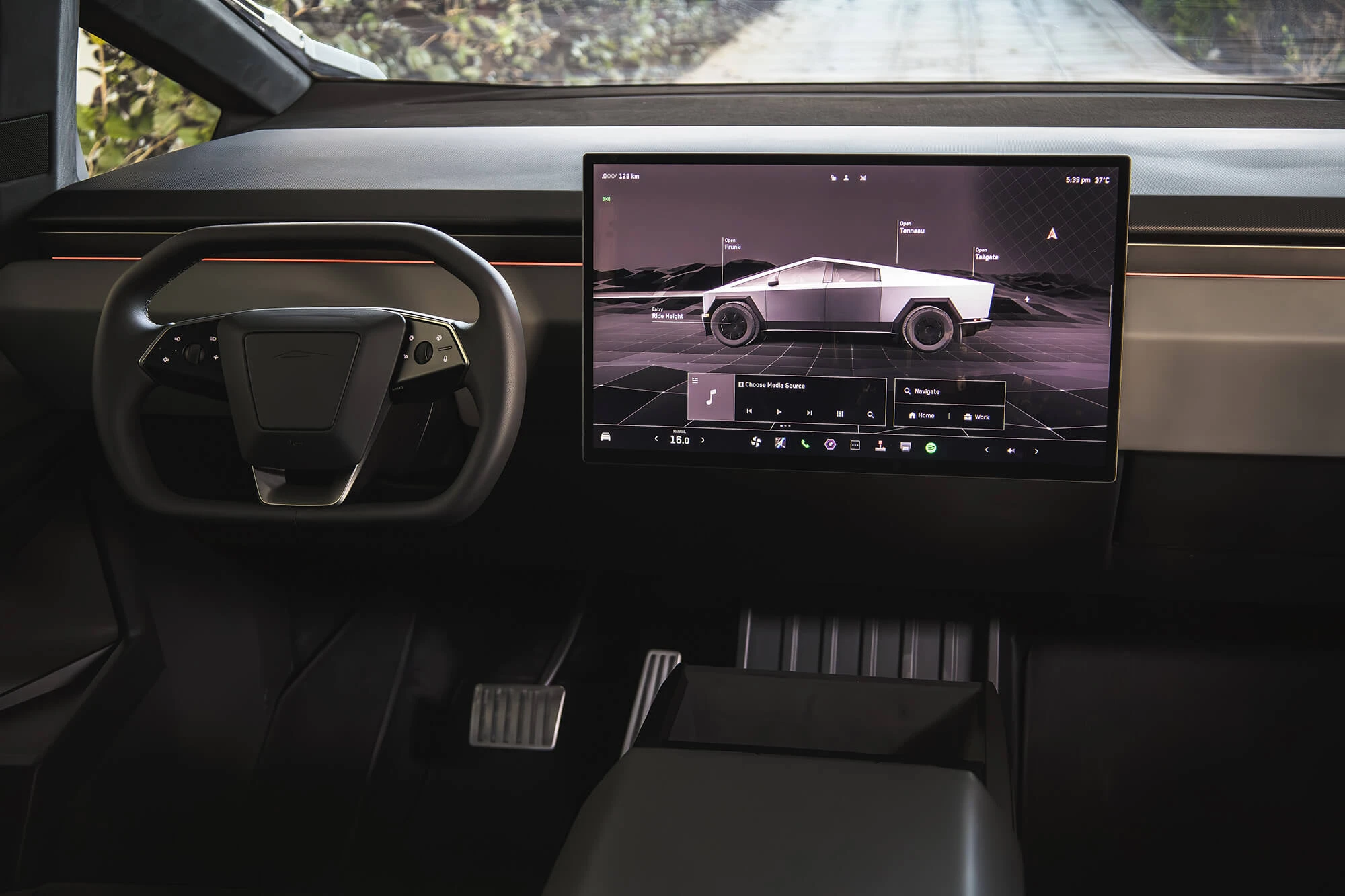 Tesla Cybertruck Prateado