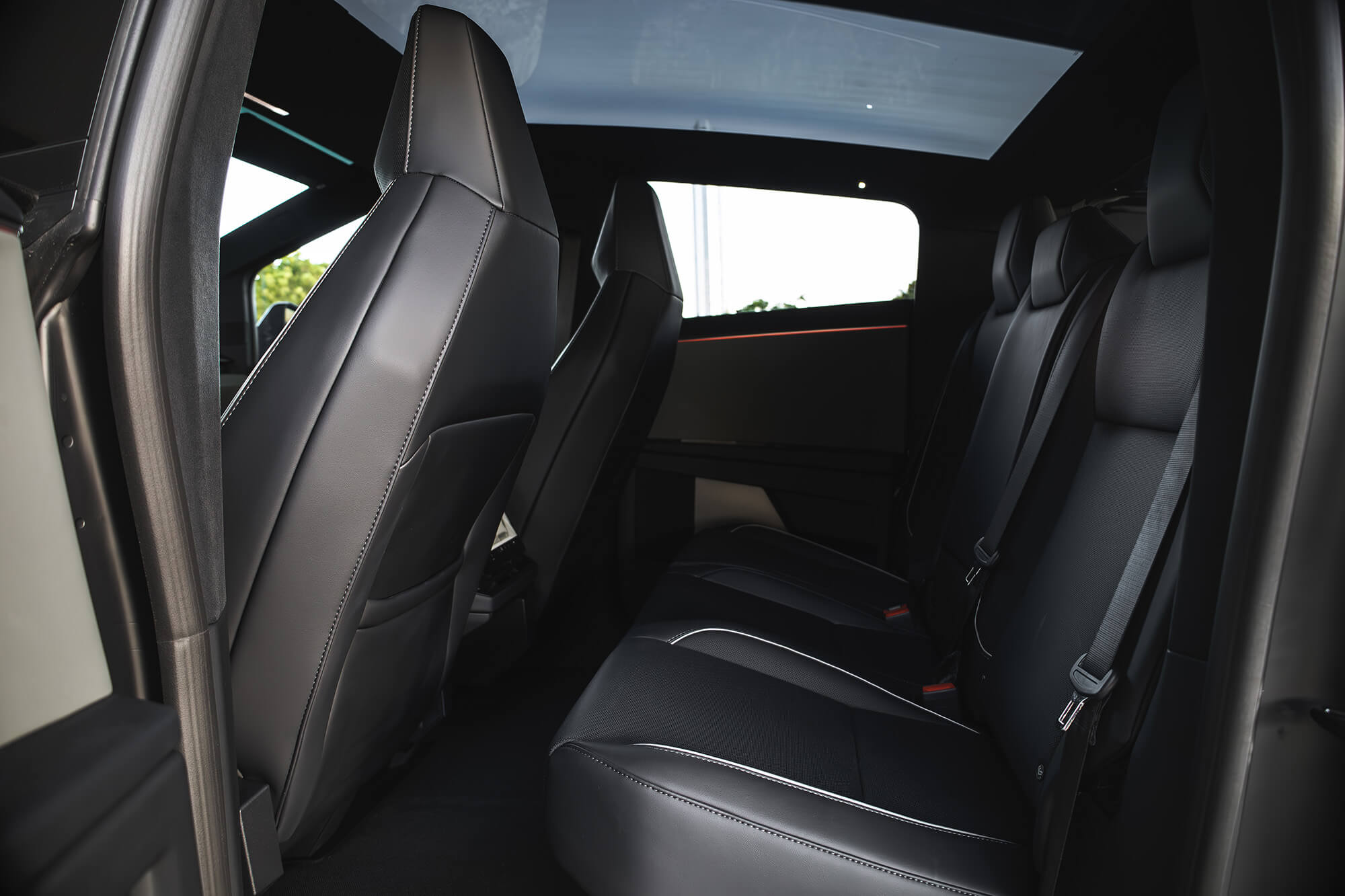 Tesla Cybertruck Silver