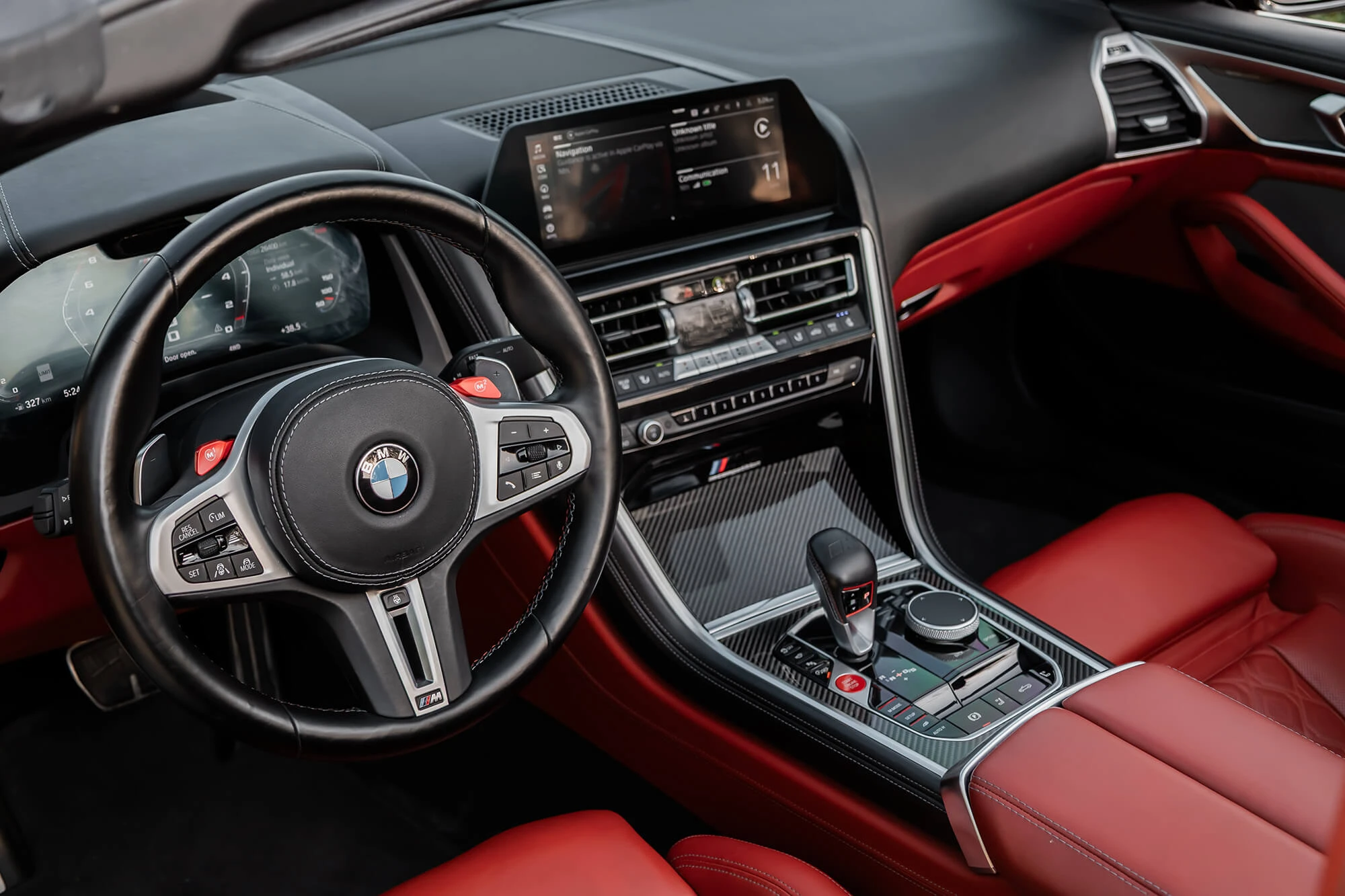 BMW M8 Competition Cabrio Kırmızı