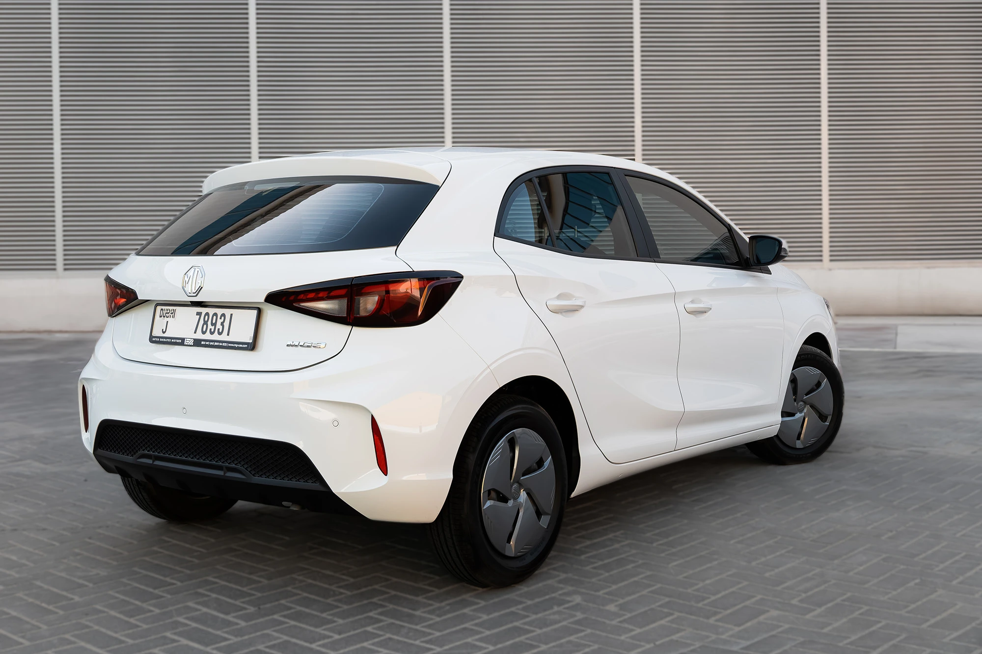 MG 3 White