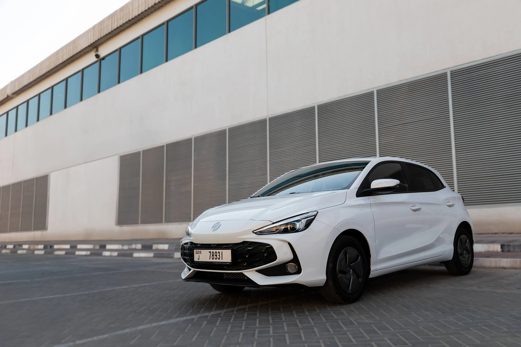MG 3 White
