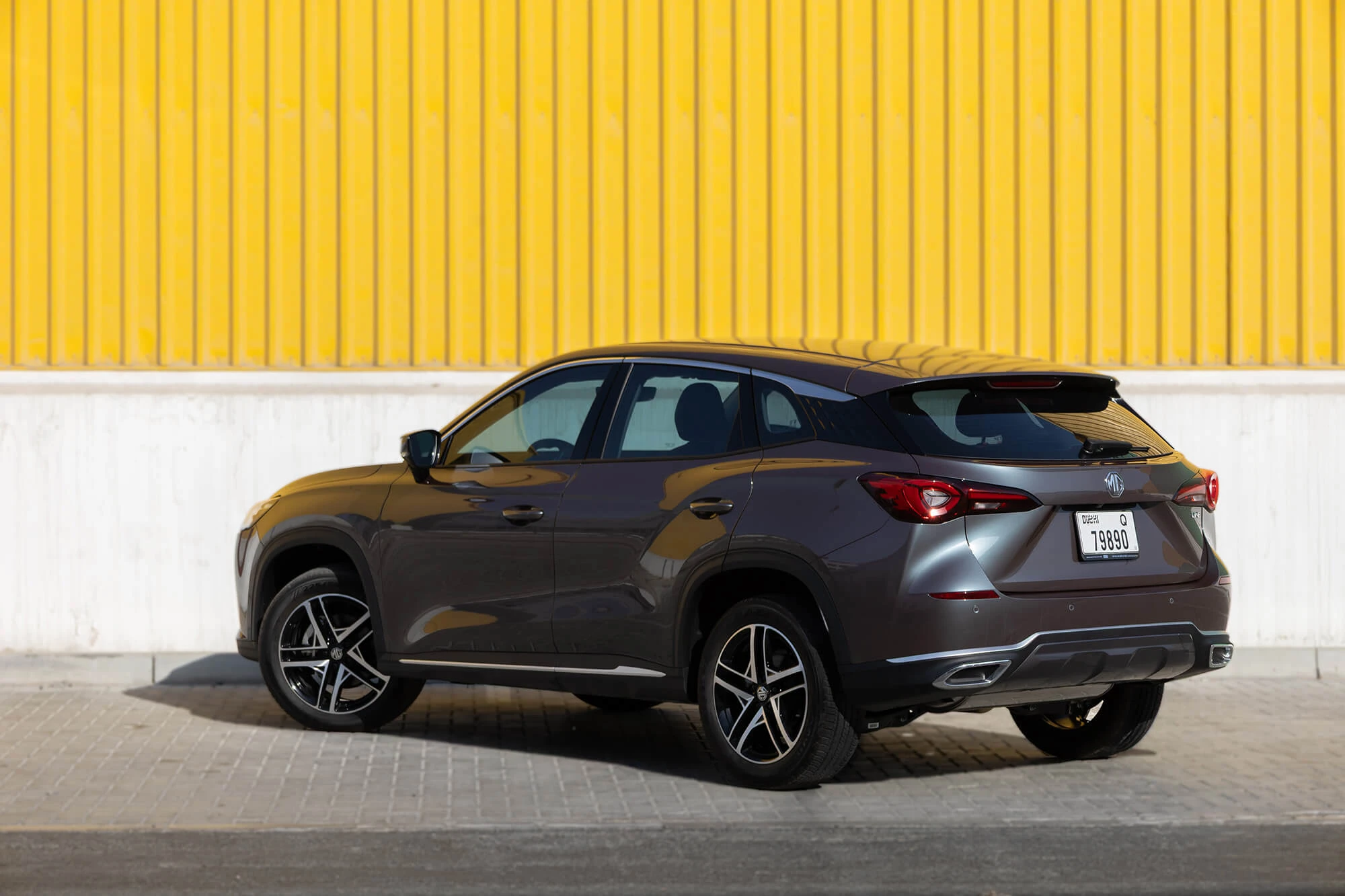 MG One Cinzento