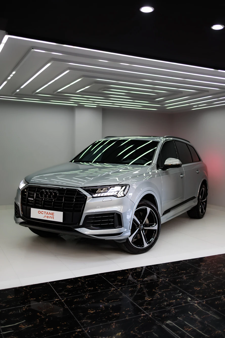 Audi Q7 Silver