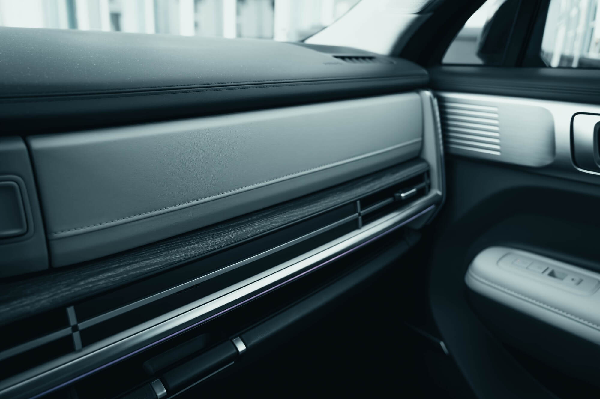 Hyundai Santa Fe Black