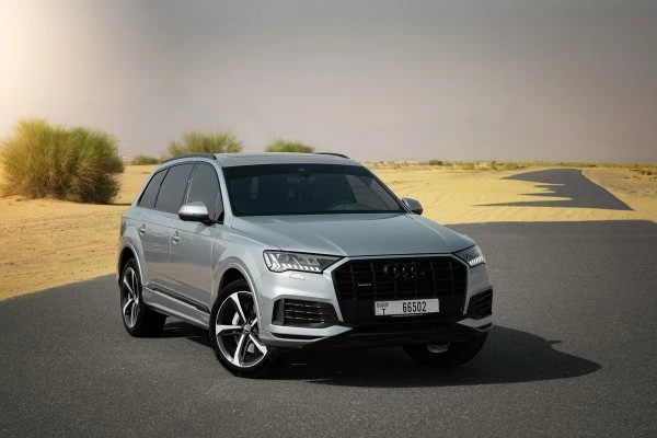 Audi Q7 Plata