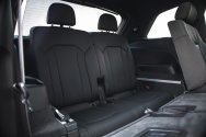 Audi Q7 серебристый