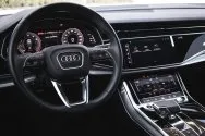 Audi Q7 серебристый Audi Q7 серебристый