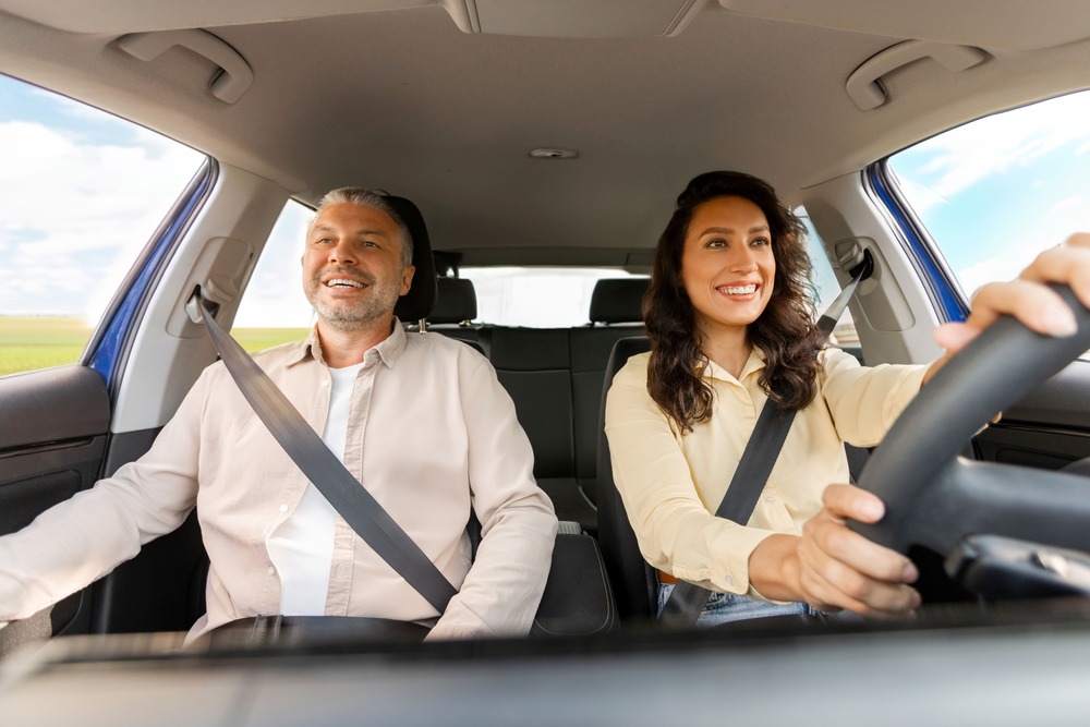 ¿Puedo alquilar un coche con chófer?