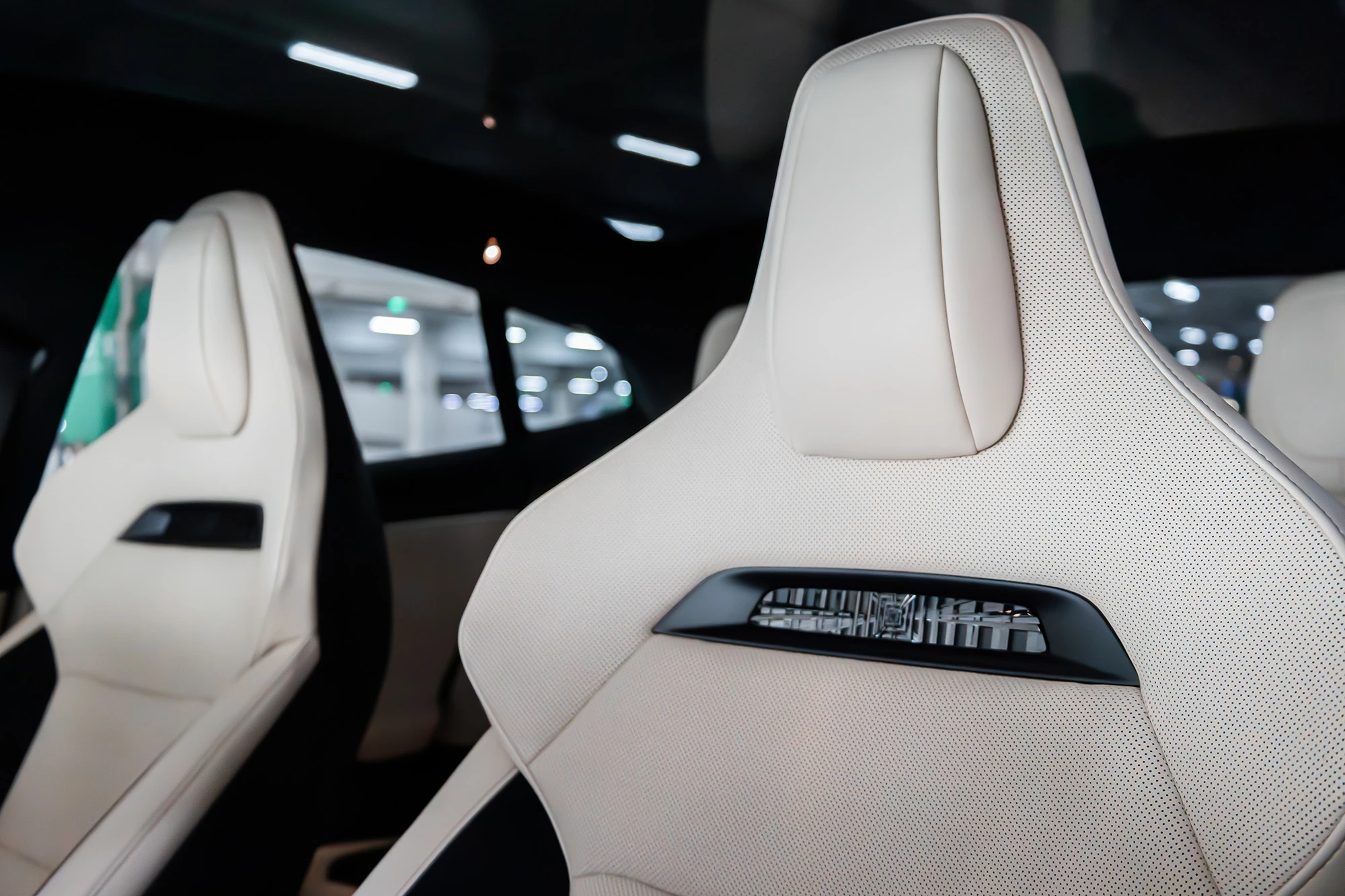 Tesla Model S Xadrez Preto Mate