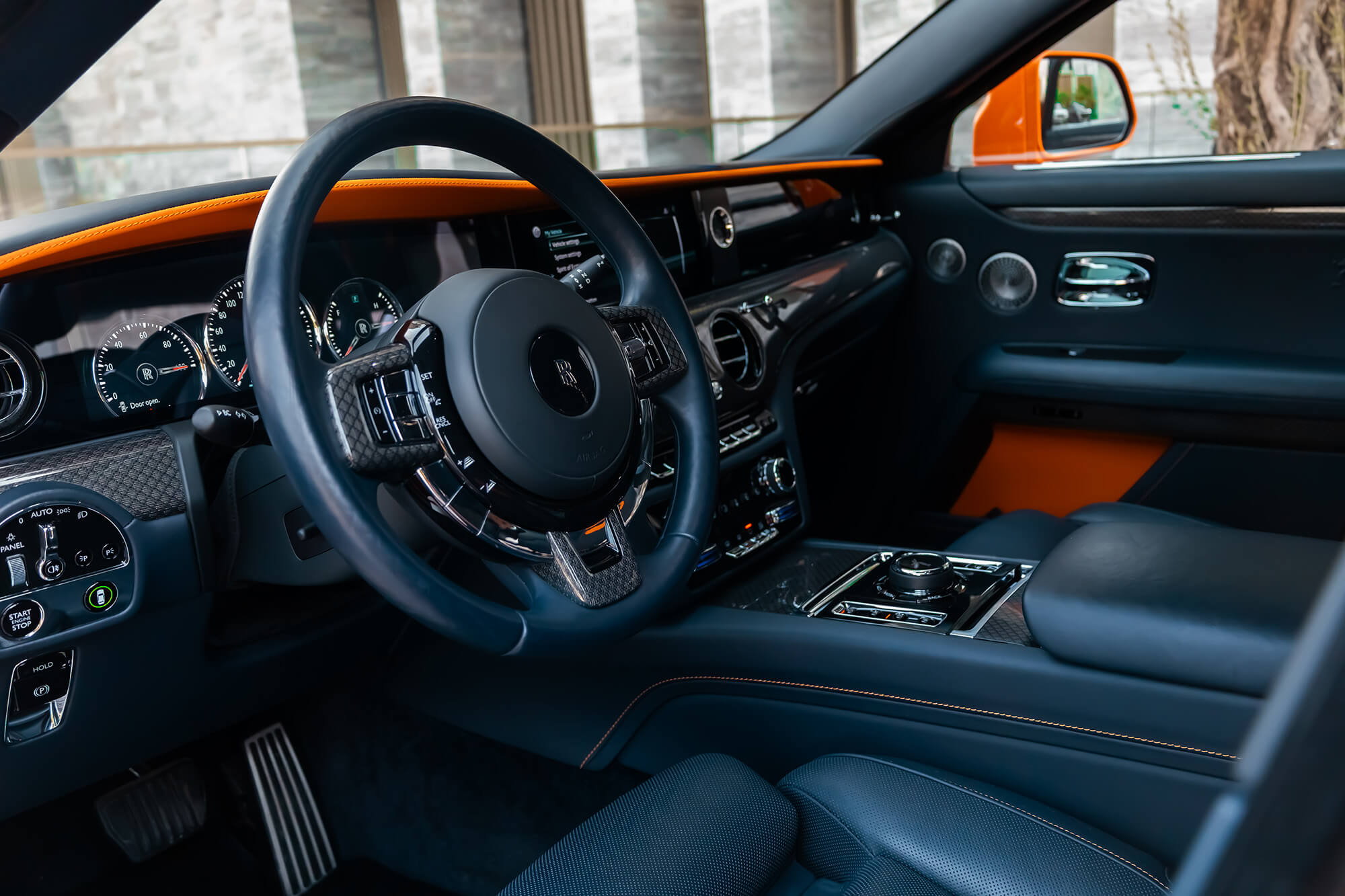 Rolls-Royce Ghost Black Badge Orange