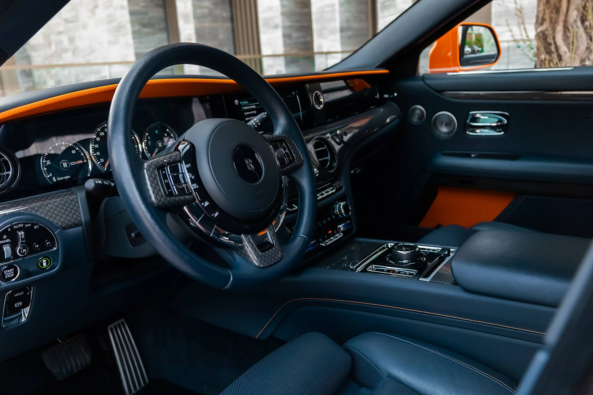 Rolls-Royce Ghost Black Badge arancione