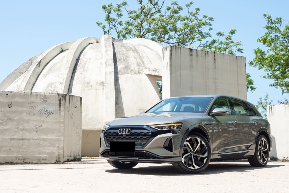 Audi Q8 e-tron in Dubai