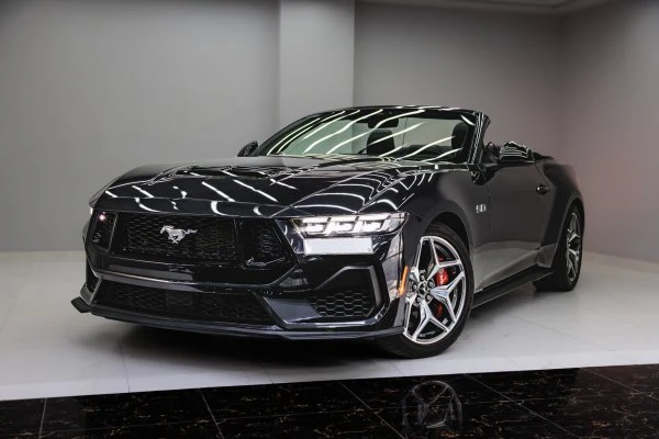 Ford Mustang Convertible New Gen Negro