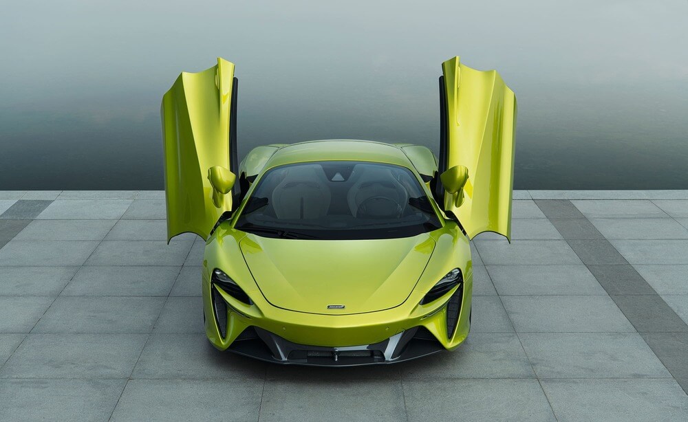 McLaren Artura 2025 i Dubai