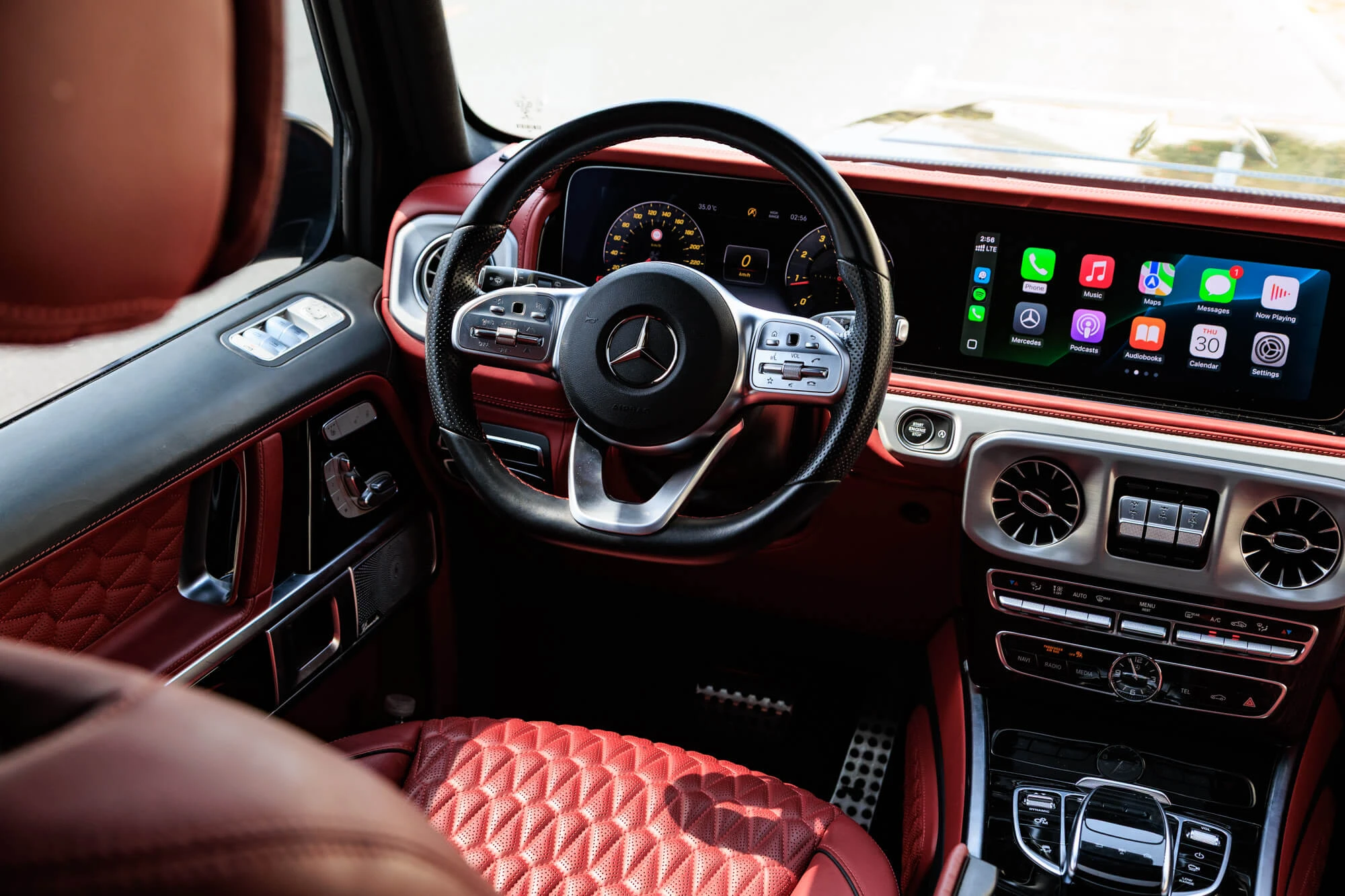 Mercedes G-Class Brabus 800 Carbon Kit Black Matte & Red