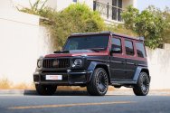 Mercedes G-Class Brabus 800 Carbon Kit черный матовый и красный